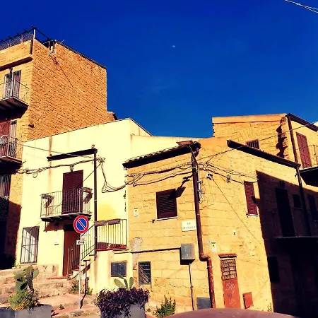 A Due Passi Dal Centro Sweet Guest house