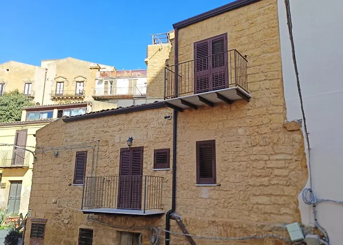 A Due Passi Dal Centro Sweet Guest house