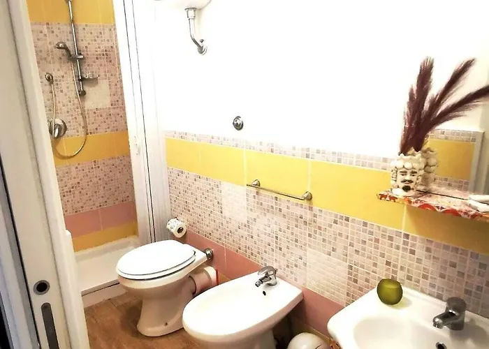 Guest house A Due Passi Dal Centro Sweet 3*