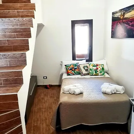 A Due Passi Dal Centro Sweet Гостевой дом 3*