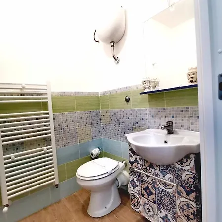 Гостевой дом A Due Passi Dal Centro Sweet Агридженто