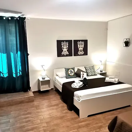 A Due Passi Dal Centro Sweet Гостевой дом